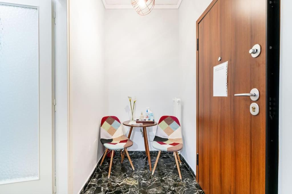 Downtown Cute Apt In The Heart Of Plaka Athens Exterior photo